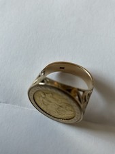 9ct Gold Sovereign Ring Dated 1982 Size R  9.4g