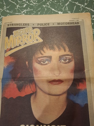 Siouxsie record mirror - :,