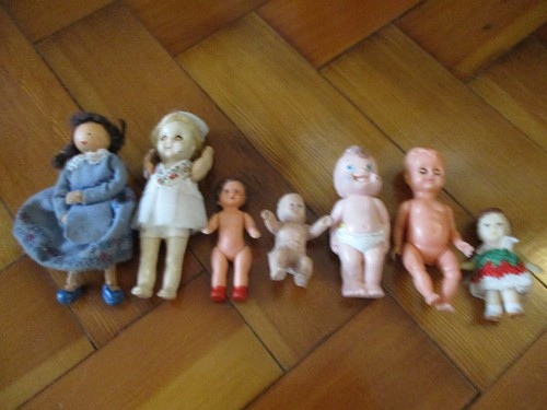Vintage dolls house - vintage,