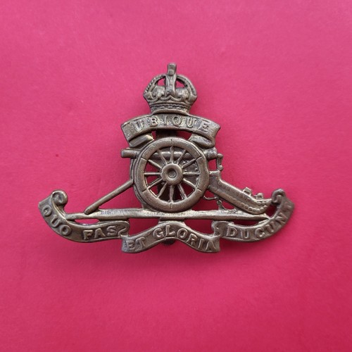 Royal artillery cap badge - royal,