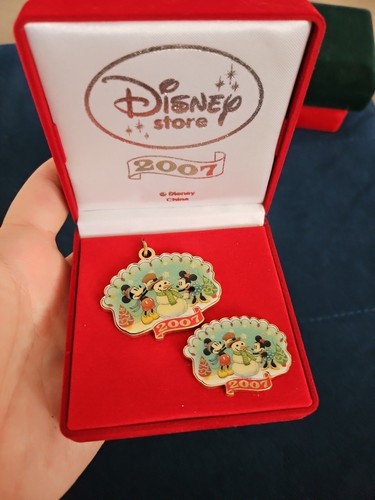 Rare 2007 disney pin - disney, uk