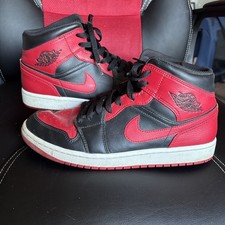 Nike Jordan 1 Mid Banned 2020