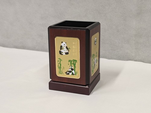 Chinese giant panda - panda, revolving
