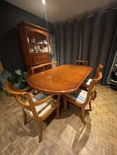 Bradley Yew Extendable Dining