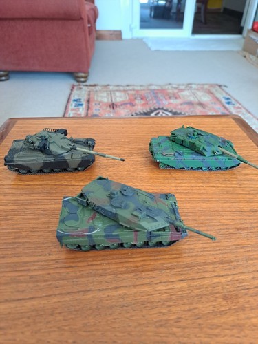 Various modern diecast - 3x,