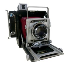Graflex Century Graphic 2¼ x 3¼'' Camera, with 6 film backs & a 120 roll holder.