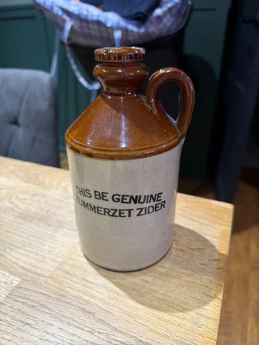 Vintage scrumpy cider - , flagon