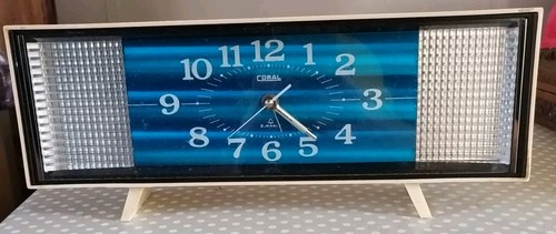 Vintage 1960s bakelite - vintage,