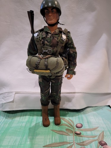 Small soldiers flatchoo action - soldiers,
