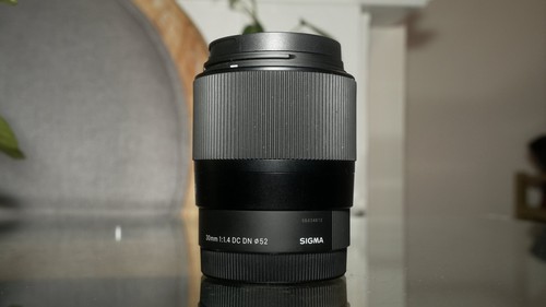 Sigma 302965 30mm dc - 302965, f/1.4