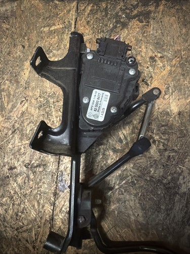 Vauxhall vivaro throttle pedal - vauxhall,