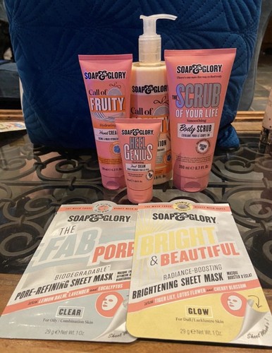 Soap and glory set - and,