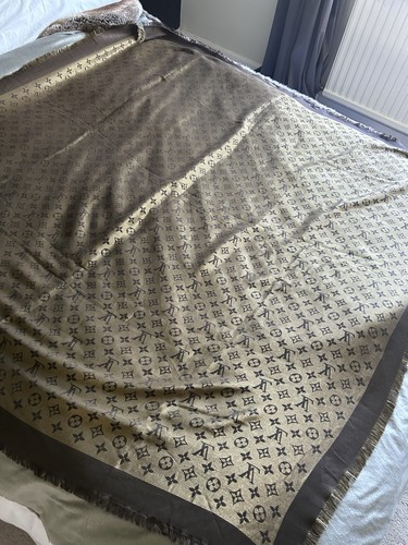 Louis vuitton women - louis, scarf
