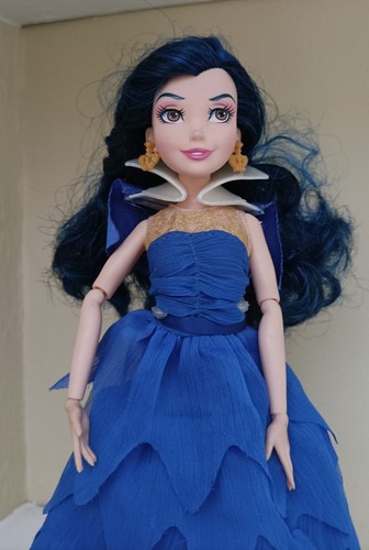 Disney descendants doll evie - disney,
