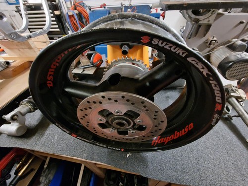 Suzuki hayabusa rear - suzuki,
