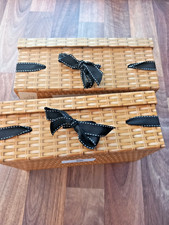 2 Gift Boxes w Lids Woven