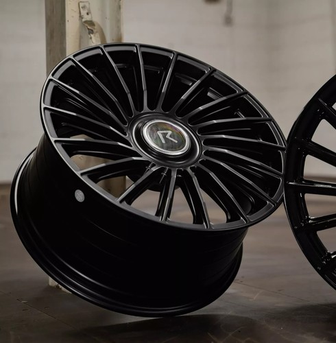 Riviera rf8 alloy wheels - 19",