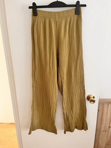 Primark crinkle khaki - wide, leg