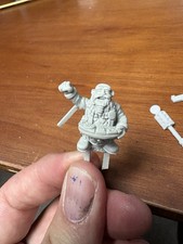 Resin Space Dwarf Squat