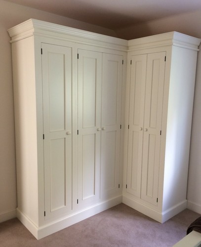 Wardrobe painted corner - -,