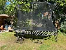 Springfree trampoline. Large