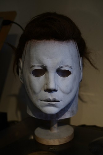 Halloween begins michael - h1,