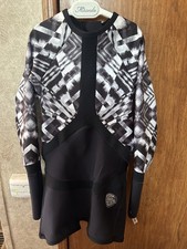 Women’s Rip Curl wetsuit black and white size 4
