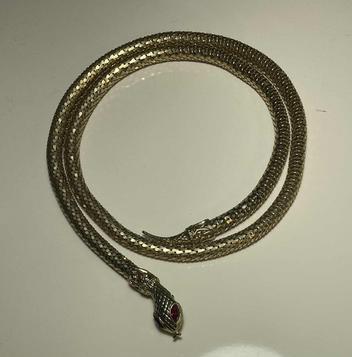 Vintage gold mesh snake - 42",
