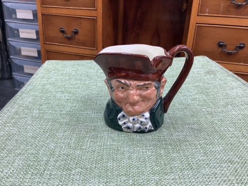 Vintage royal doulton old - vintage,
