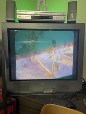 GAMER! Sony Wega 32" Trinitron