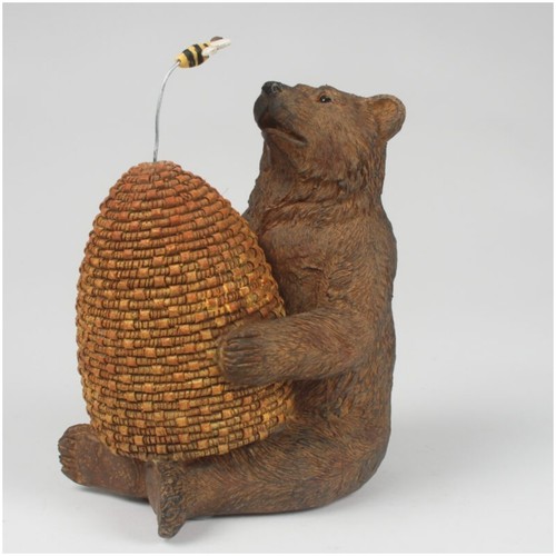 Resin grizzly bear bee - resin,