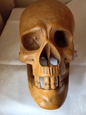 Smooth Rustic Brown Resin Skull.  Ideal For Collector / Halloween.