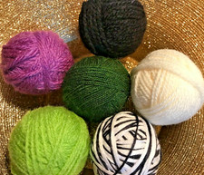 ODD77 - 100g  Small Wool Yarn