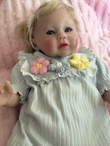 Reborn baby girl doll - doll, has