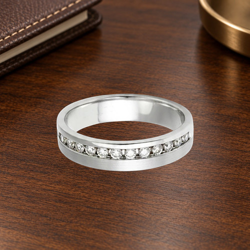 Carat round cut certified - round,