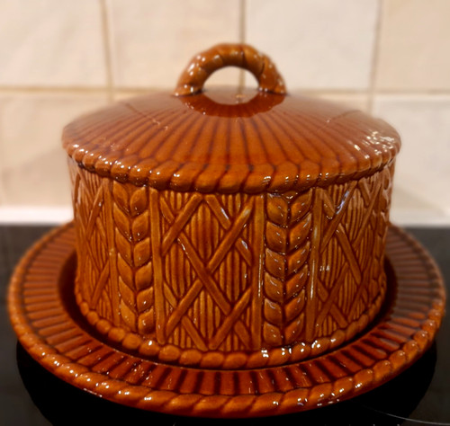 Howard pottery brought by - howard,