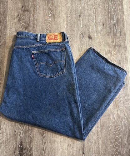 Levis 501 men button fly - button,