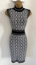 Karen Millen S Size 10 12 KM LOGO SLEEVELESS FINE KNIT DRESS IN BLACK WHITE