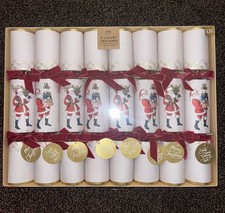8 Luxury Christmas Crackers