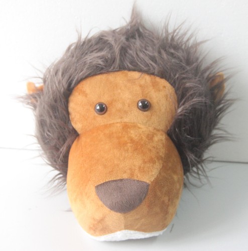 Plush lion head wall - plush,