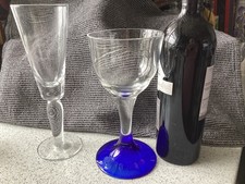 2x Extra Large Glasses 10