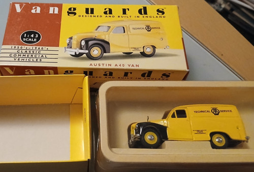 Corgi vanguards austin - 1:43,