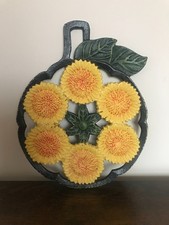 Cast Iron Footed Trivet - Sunflowers Pot Plant Stand Wall Hanging Decoration