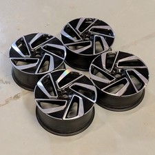 Great Staggered Set 20x8.5/9.5 GENUINE OEM VW ID7 14B601025F 14B601025E Montreal