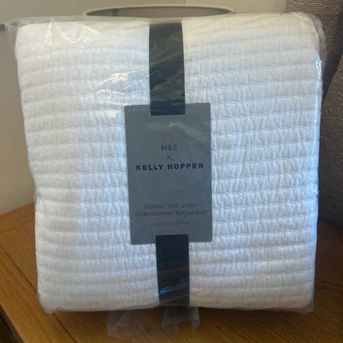 Kelly hoppen bedspread - kelly,
