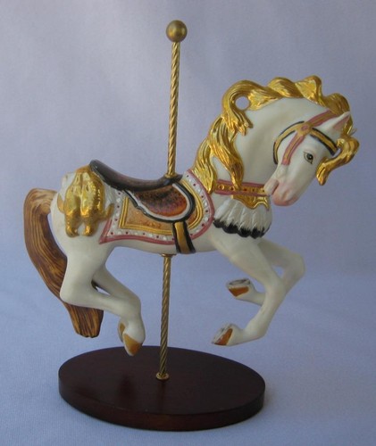 Rare golden mane - rare, mint