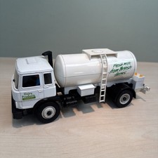 Britains 9605 1:32 Scale Milk Tanker Transporter Truck Lorry Vintage Diecast Toy