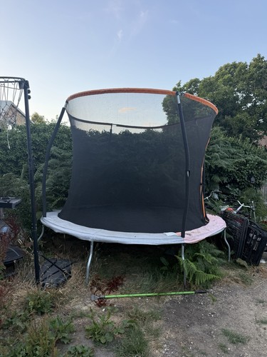 Trampoline