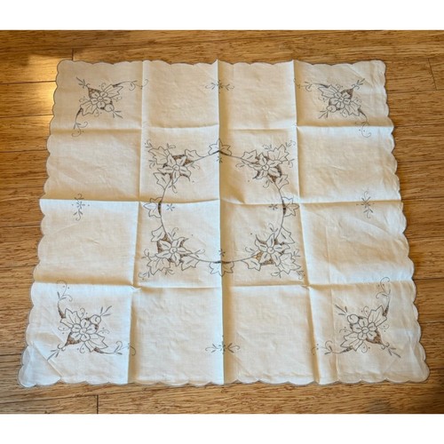 Vtg embroidered tablecloth - vtg,