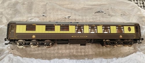Hornby wheel pullman coach - 12,